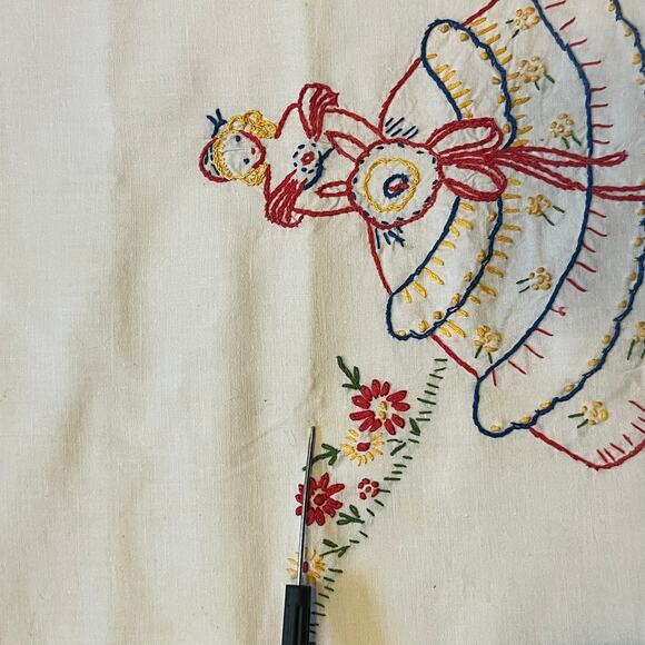 Vintage Embroidered Pillowcase Southern Belle Parasol Floral 1940s Americana - Picture 8 of 9